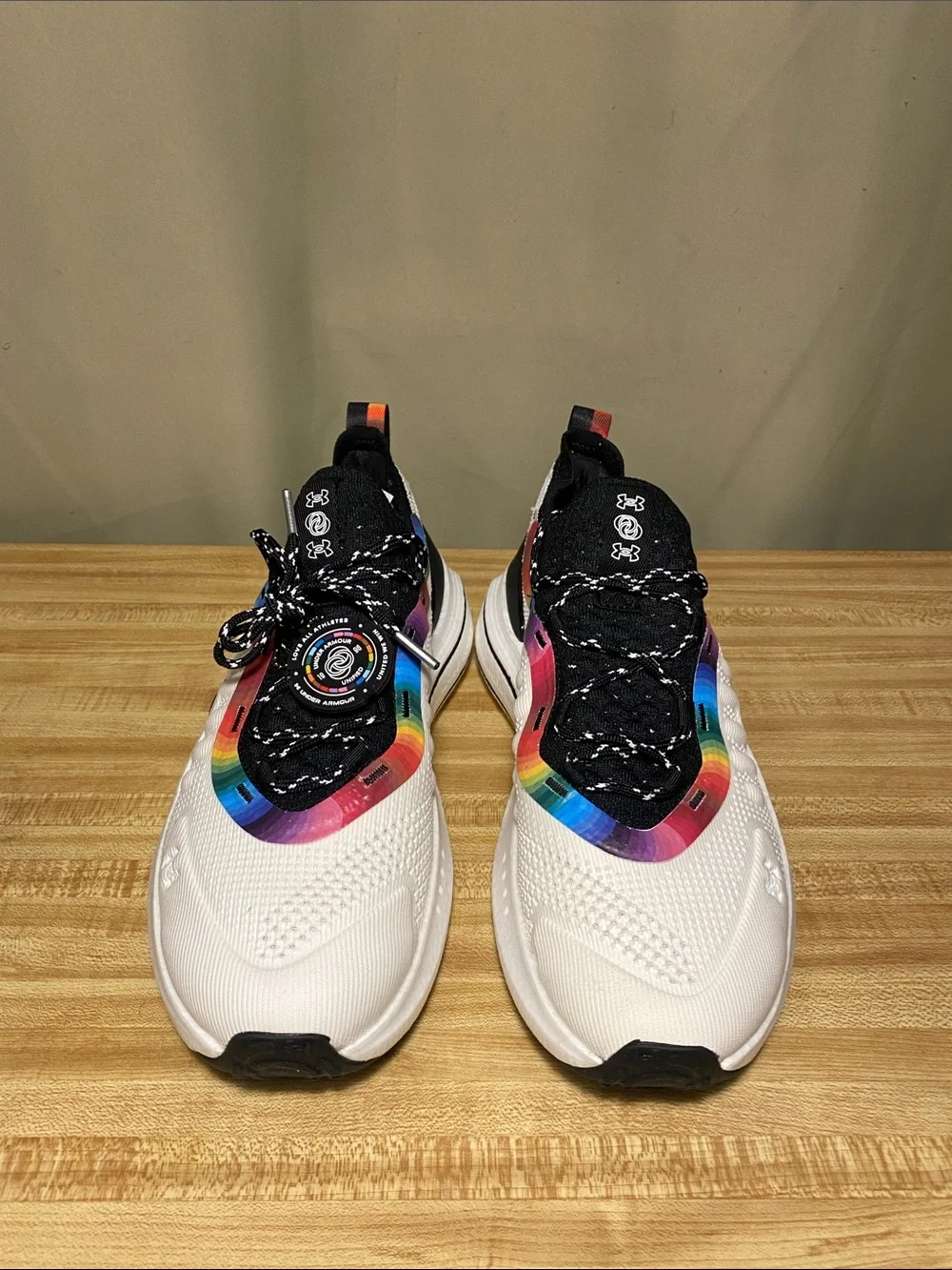 Under Armour UA U Phantom 4 Pride Shoes Unisex Wht/Blk Men’s 9/ WMNS 10.5 NWOT